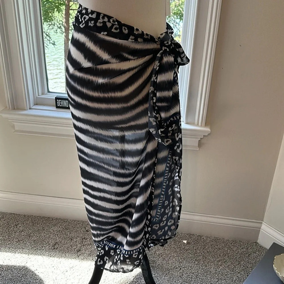 Contours by Coco Reef Pareo Swim Coverup, One Size, 100% Rayon, EUC - Picture 2 of 6